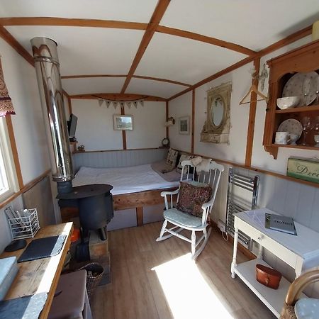Meadowbeck - Shepherd Huts Fylingdales Exteriér fotografie